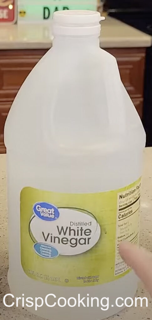 Distilled White Vinegar to clean Braun Coffee Maker