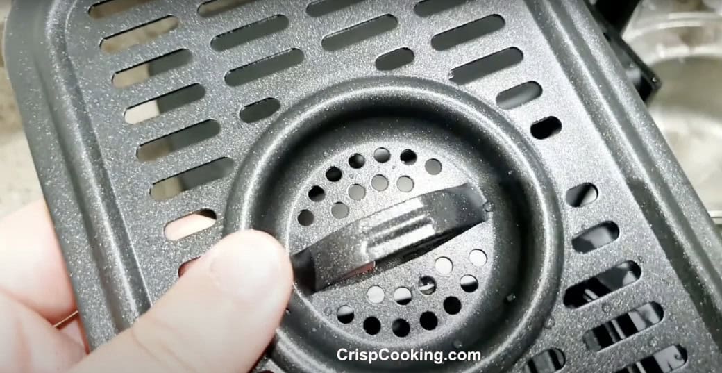 How to Clean a Ninja Air Fryer Simple Guide with over 15 Pictures