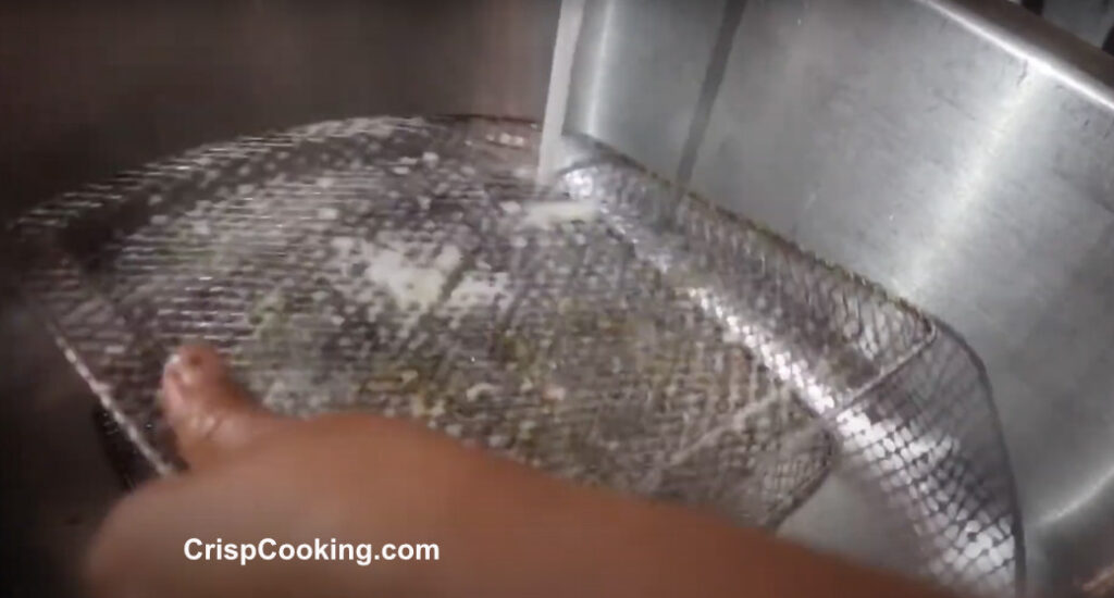 Rinse mesh trays of chefman air fryer