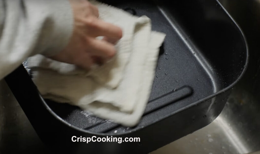 Soft cloth to clean cosori air fryer