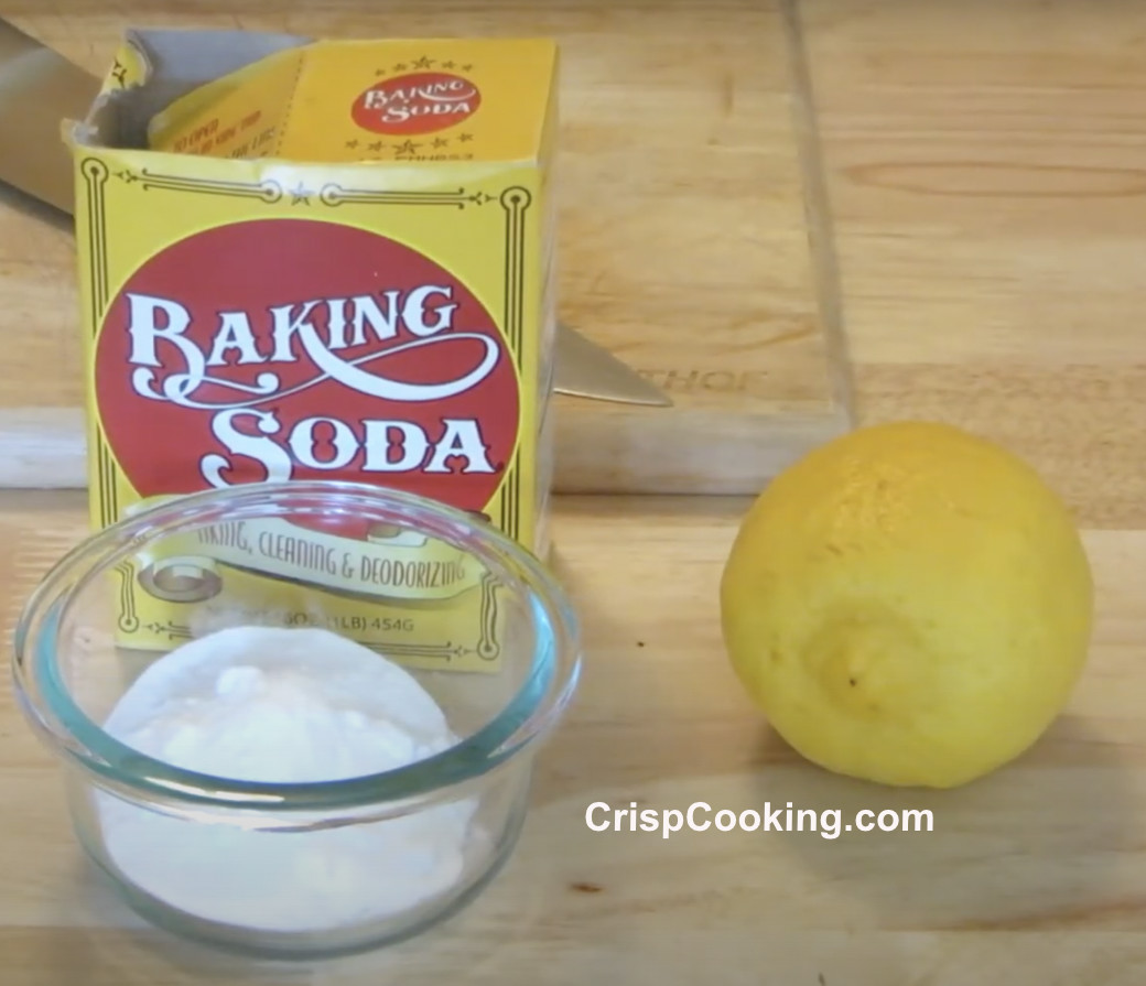 Baking Soda and lemon to clean Blendtec blender