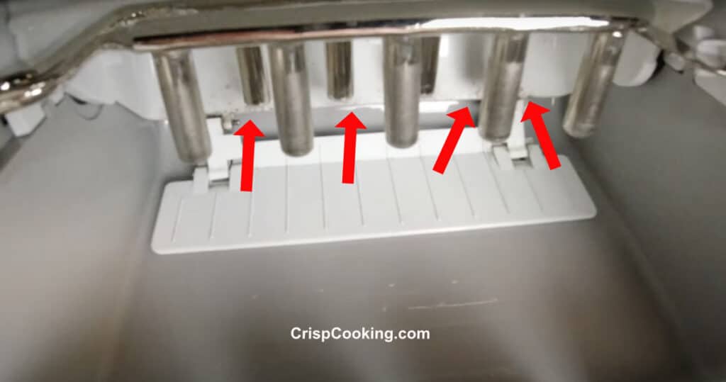 How to Clean a Frigidaire Ice Maker 20 Simple Steps with Pictures (2023) Crisp Cooking