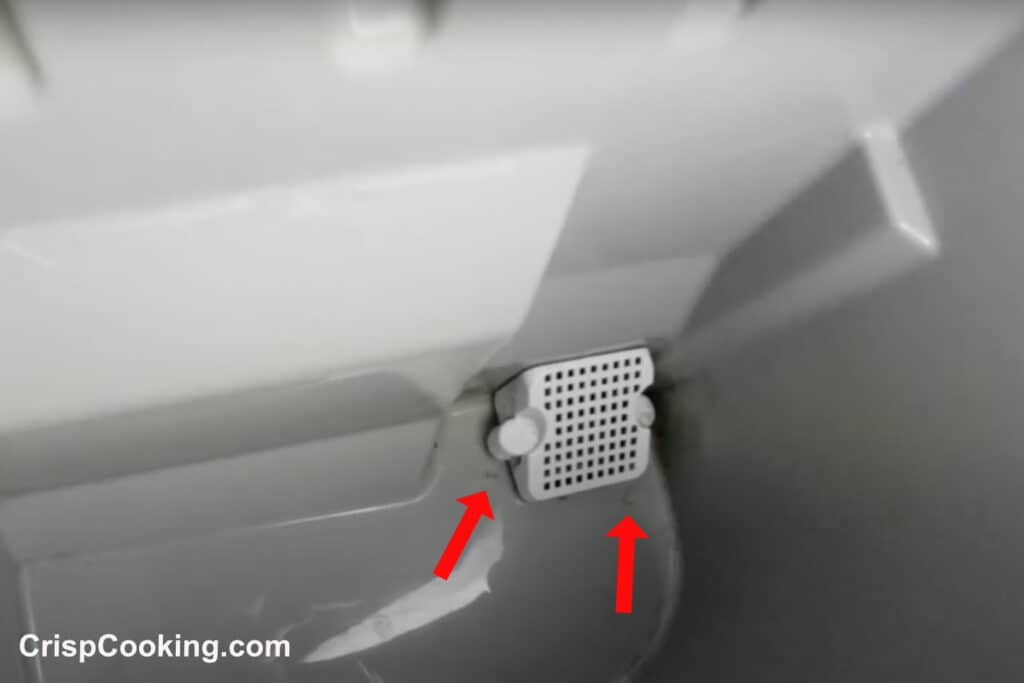 How to Clean a Frigidaire Ice Maker 20 Simple Steps with Pictures (2023) Crisp Cooking
